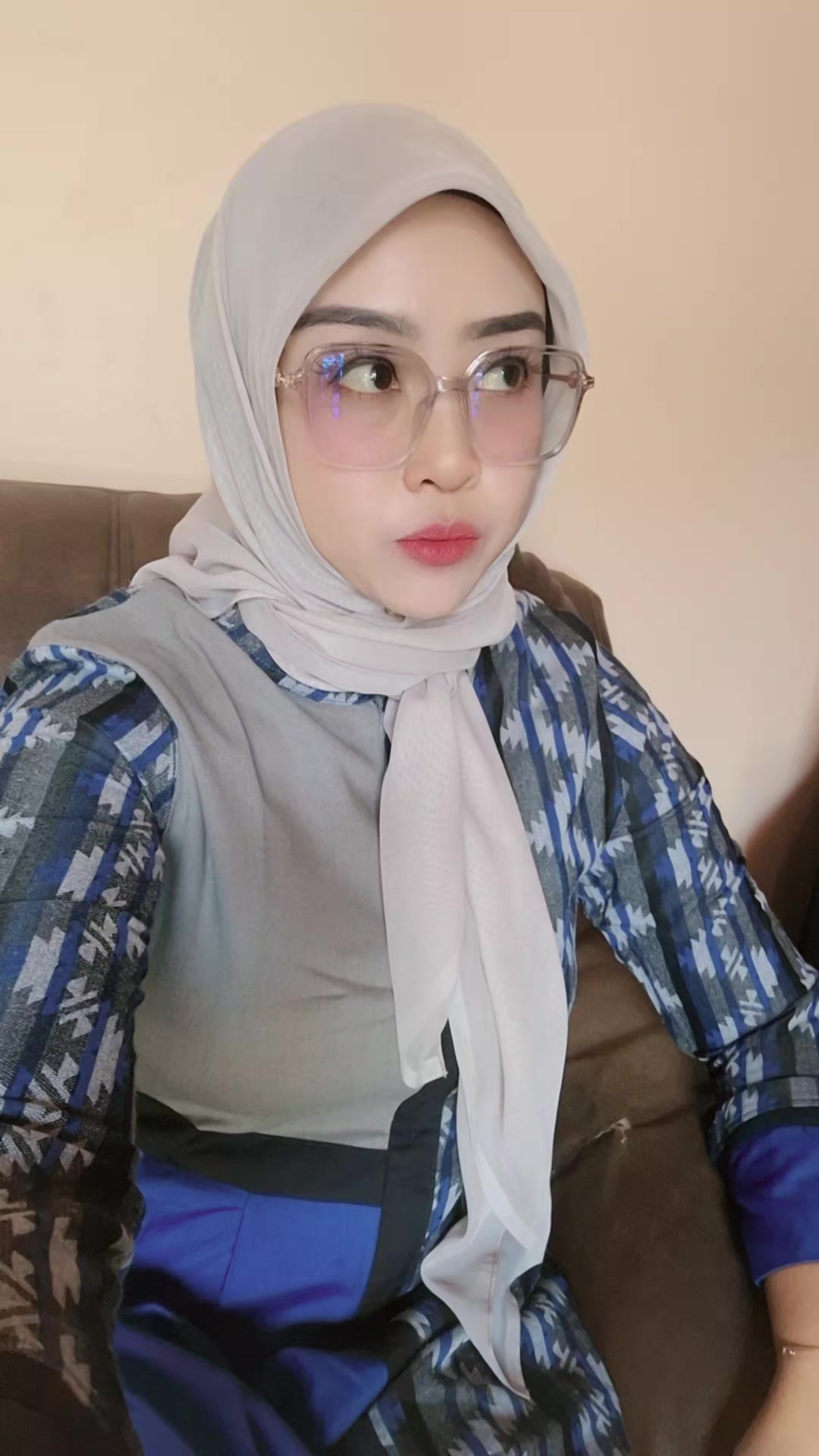 @Sofybintang