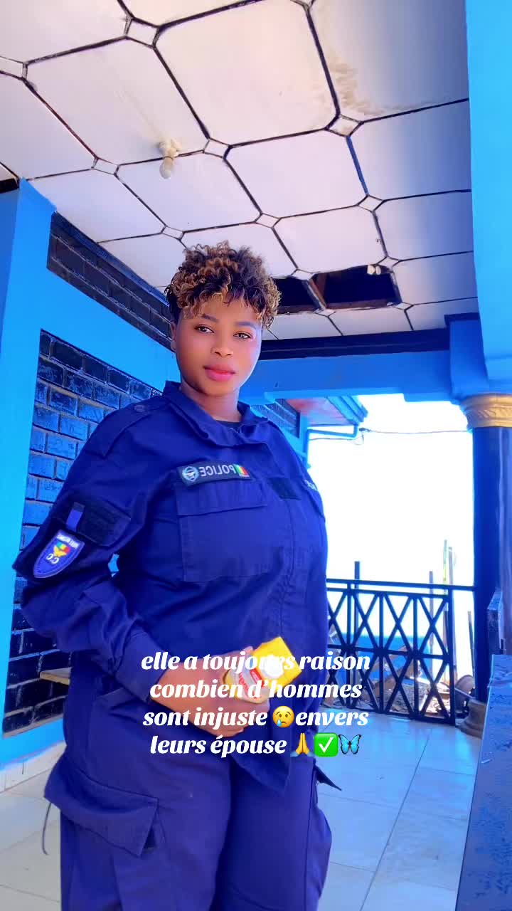 @Mariame Phil 🦋👮😍❤️