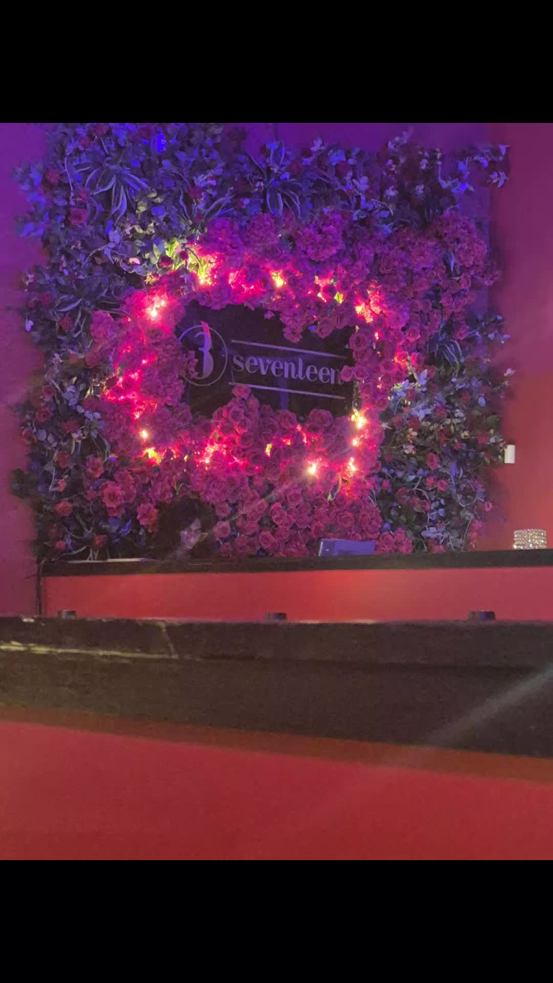@FoxyRoxy🦋💗💚