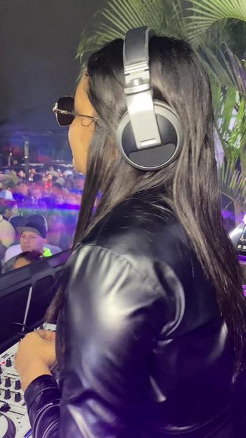 @DJANE ISLEYER LA DJ LATINA VZL