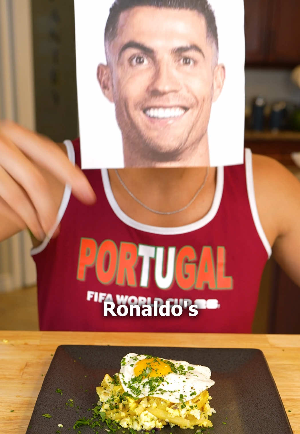 @lucaseddy_