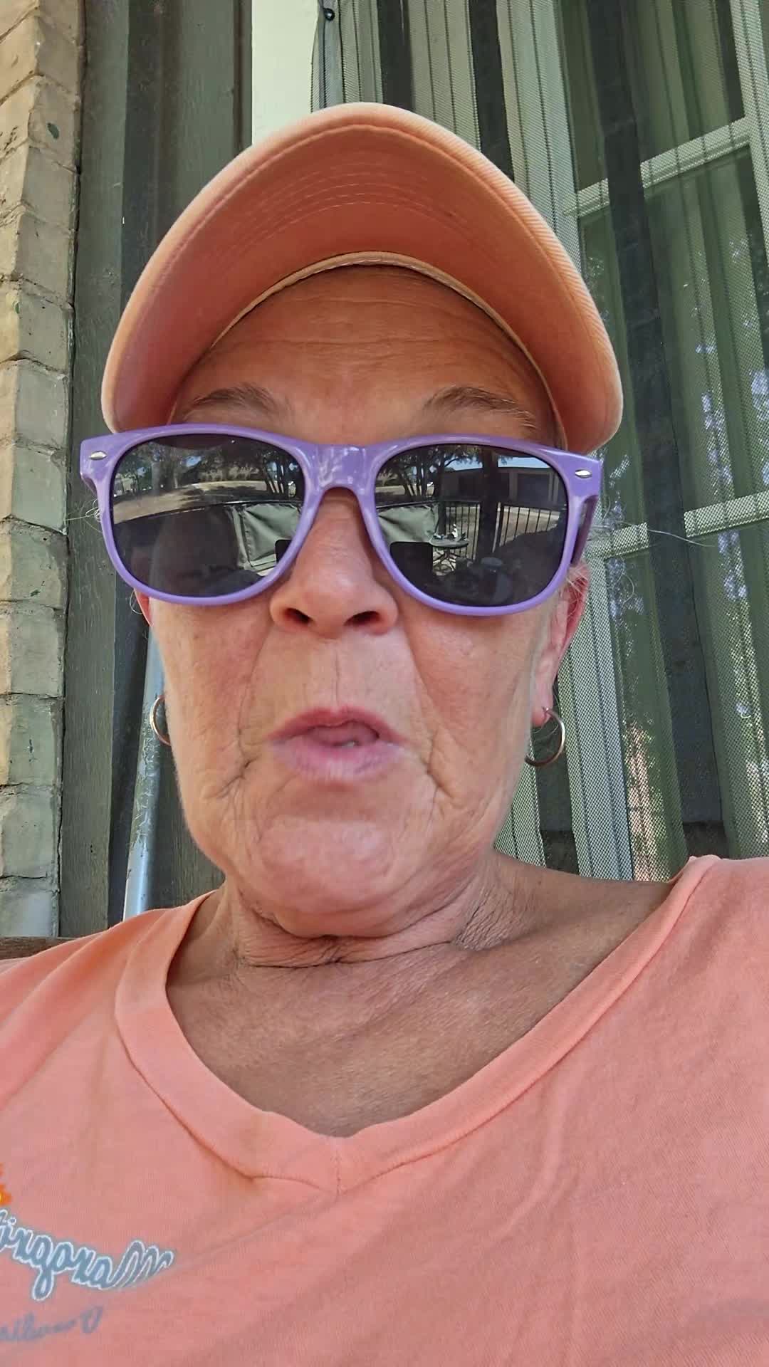@granny at kitchen table 🎼🎵❌️