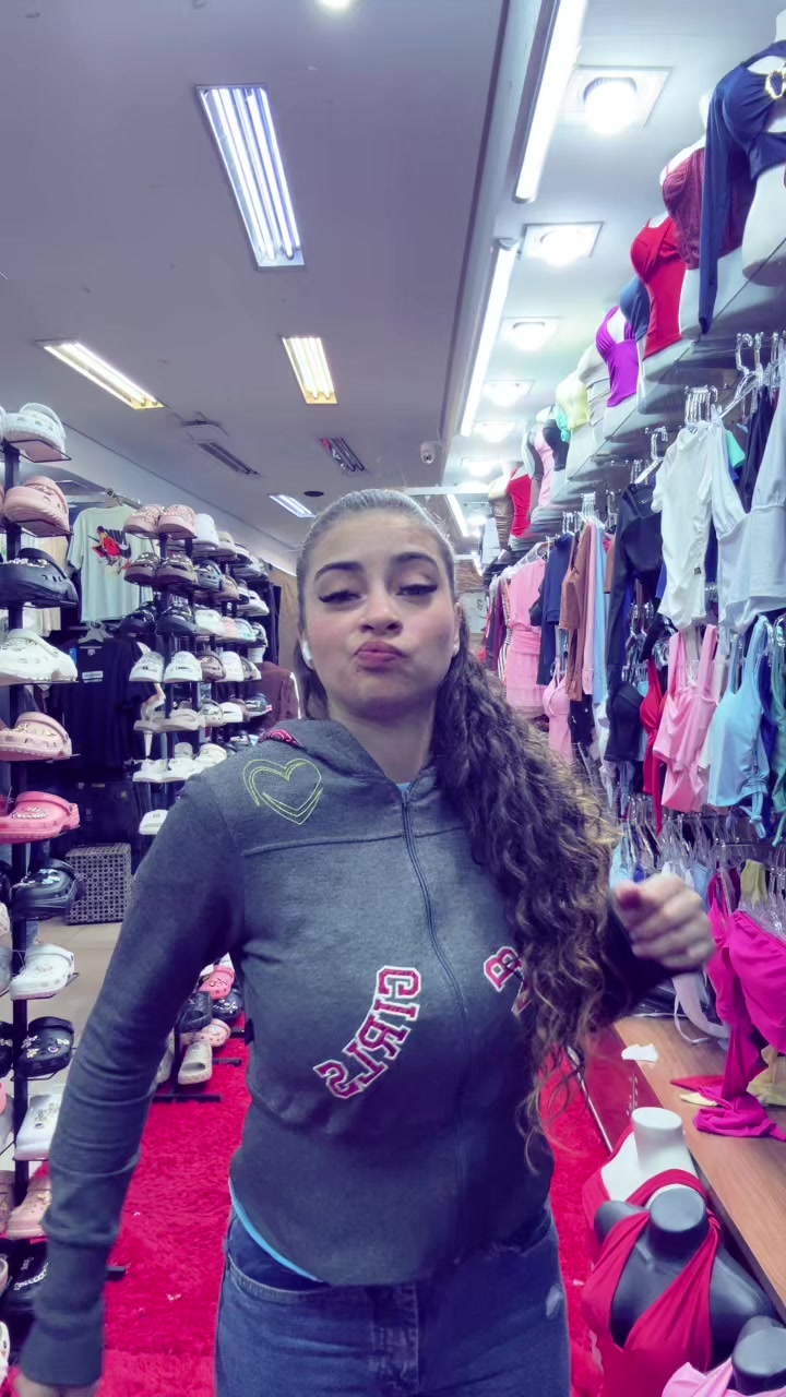 @Evellyn Silva💗