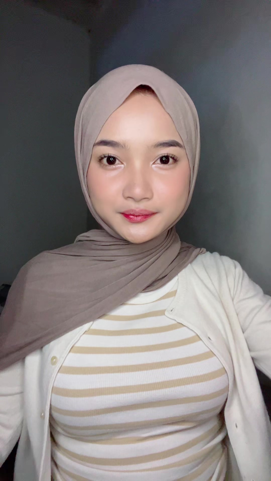 @Rr. Athaya