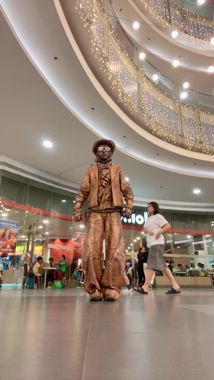 @TOYRO