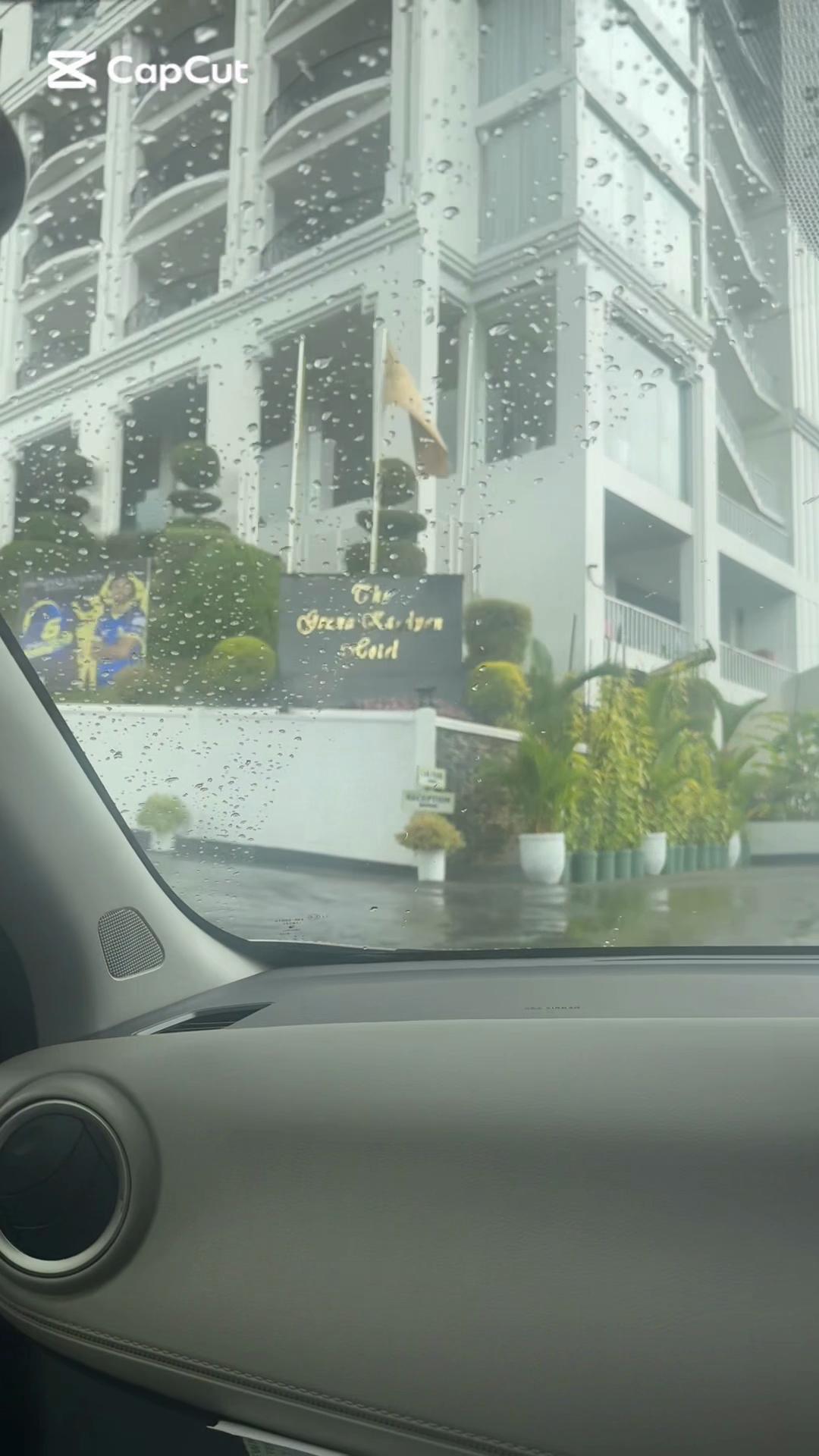 @shahanauvaiz QueenBee salon