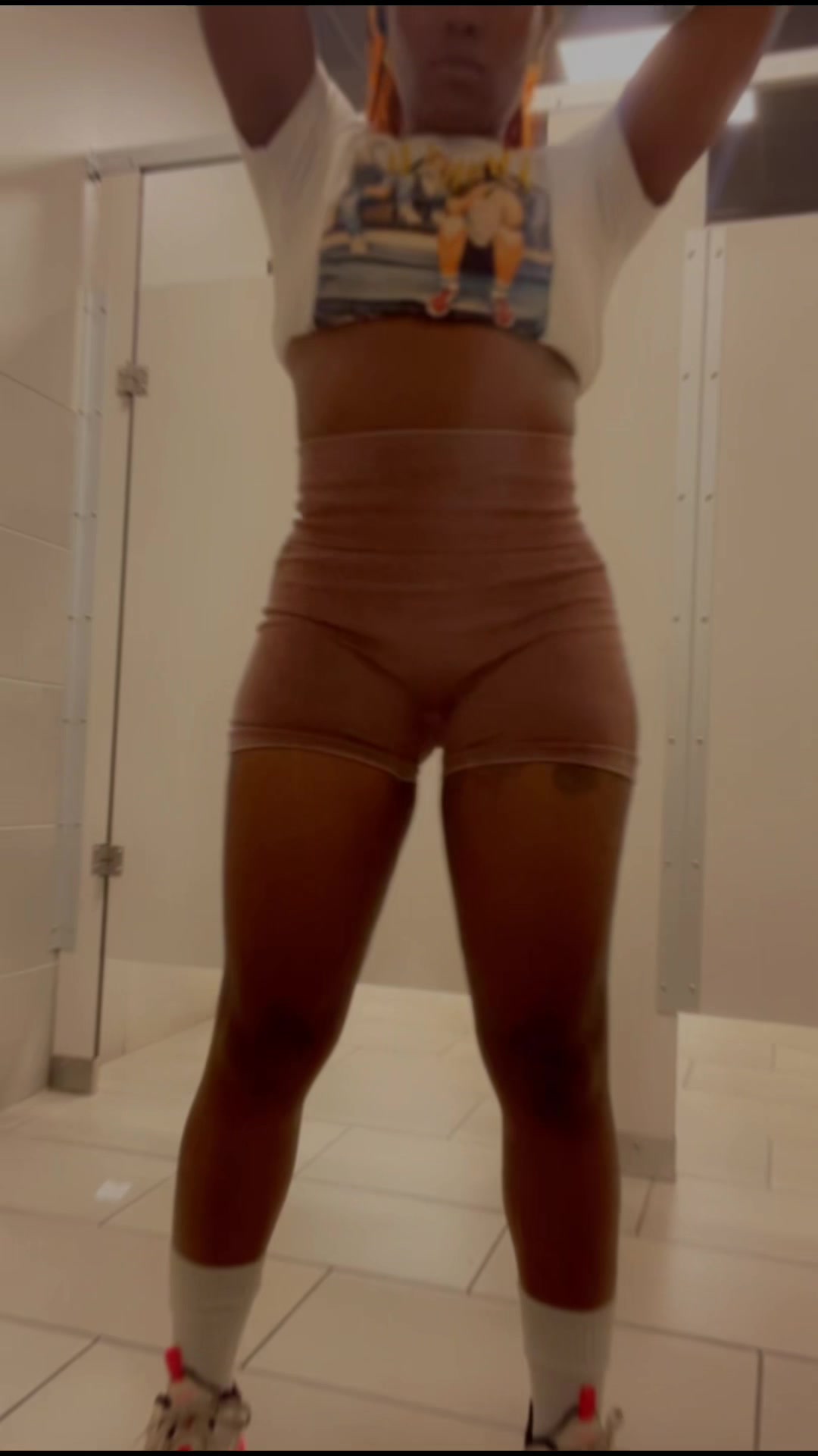 @E-B-O-N-I🧚🏾🧚🏾♀️🧚🏾♂️