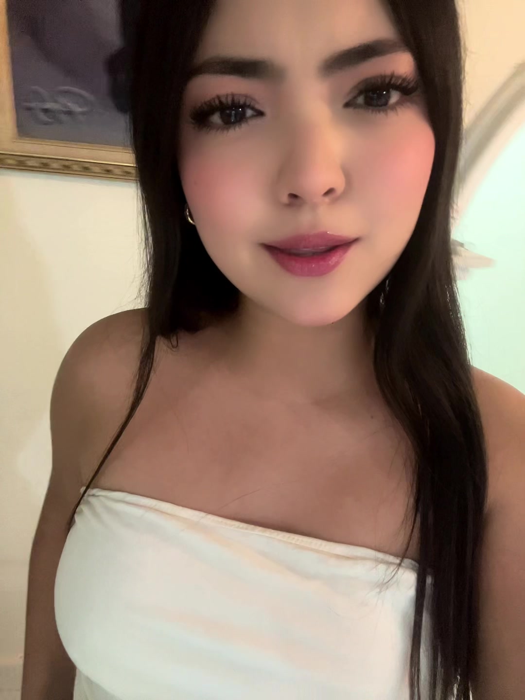 @x_naily