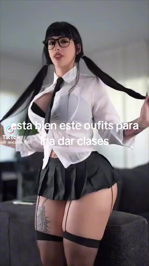 @tu mami hot