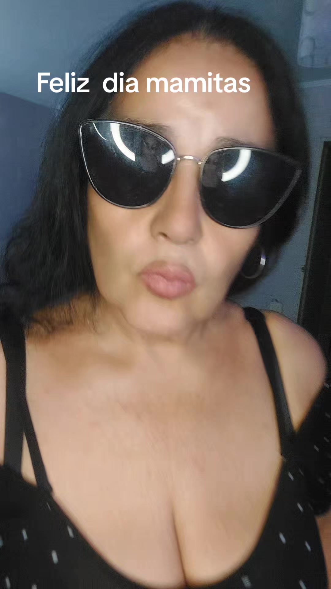 @v_i_v_i_a_n_a_o_8