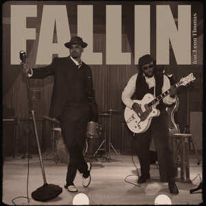 @Ash | HR Fashion Girl | BoyMom