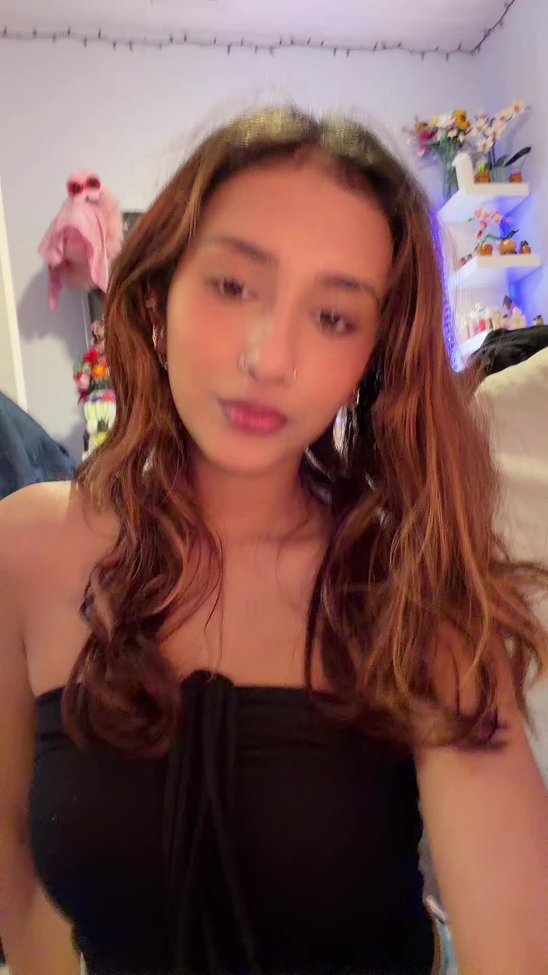 @josiah’s gf ๐