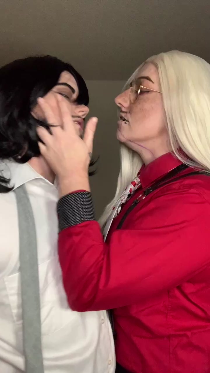 @WhiskeyTeaCos - 18+