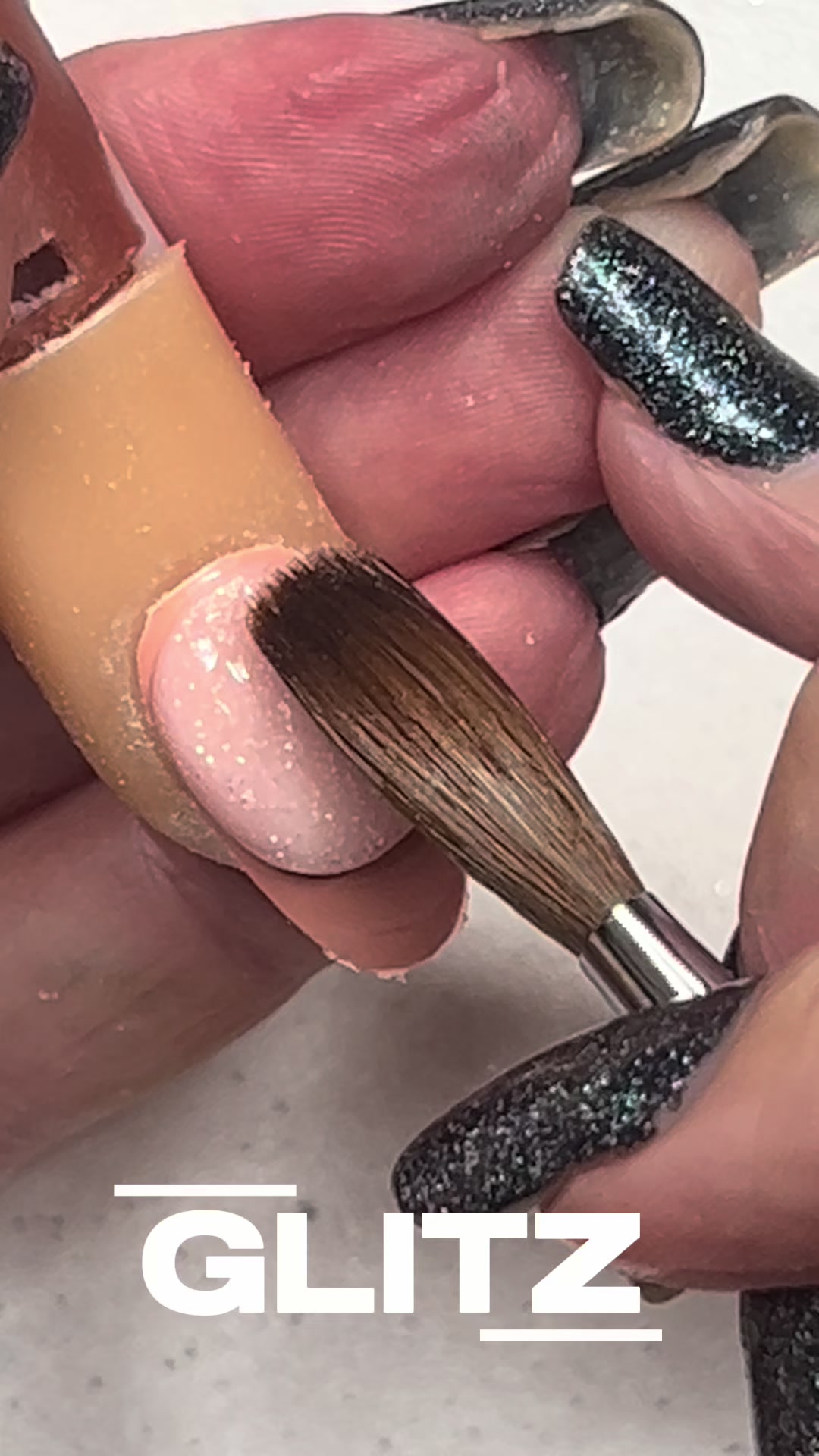 @Lux oN Nails
