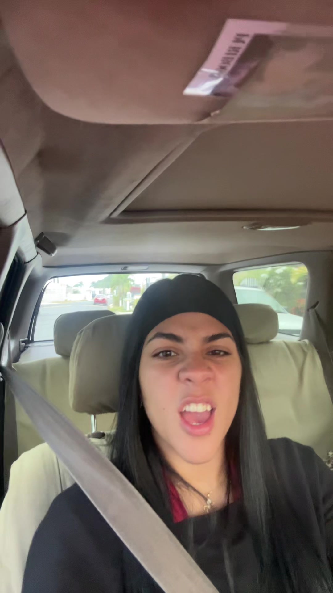 @laluguito