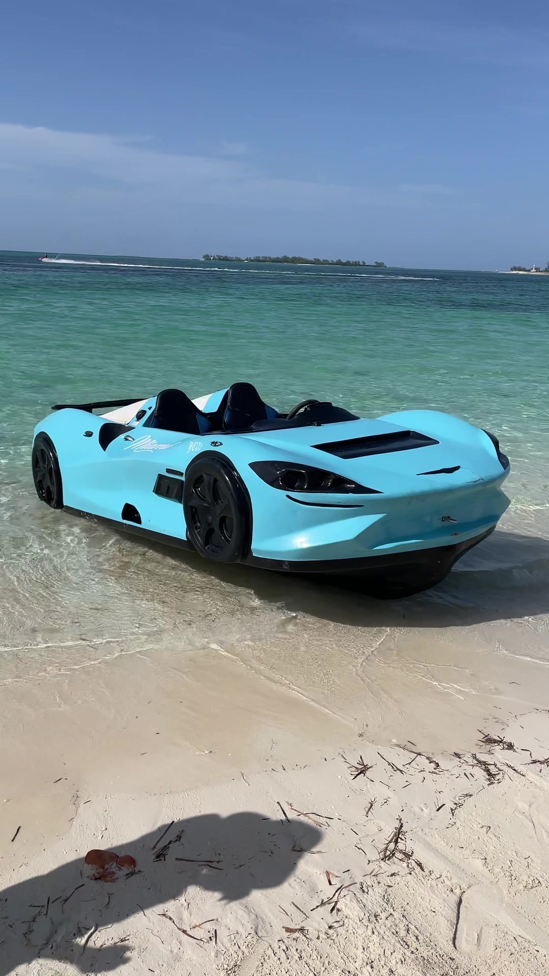 @bahamasjetcar