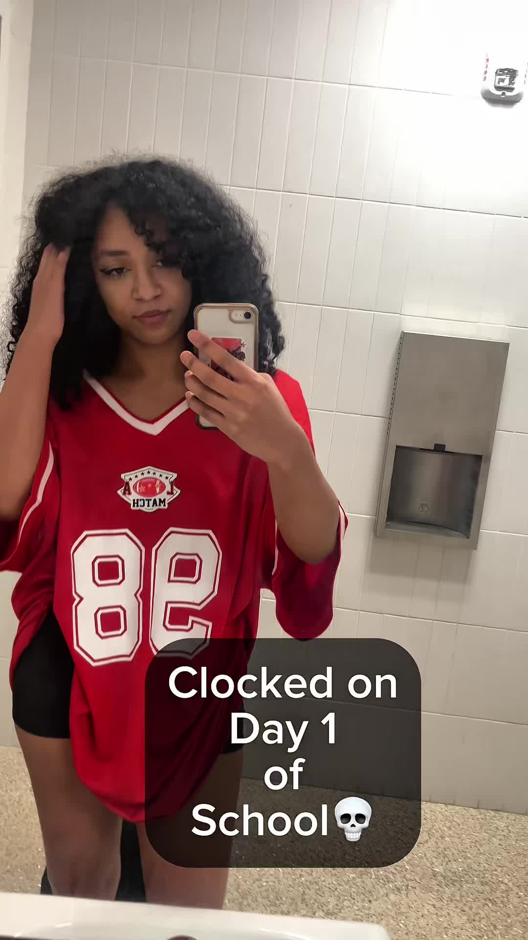 @NamelessBoioxo