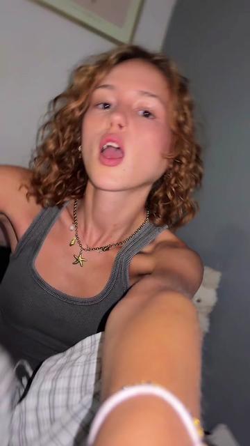 @SimplyElise