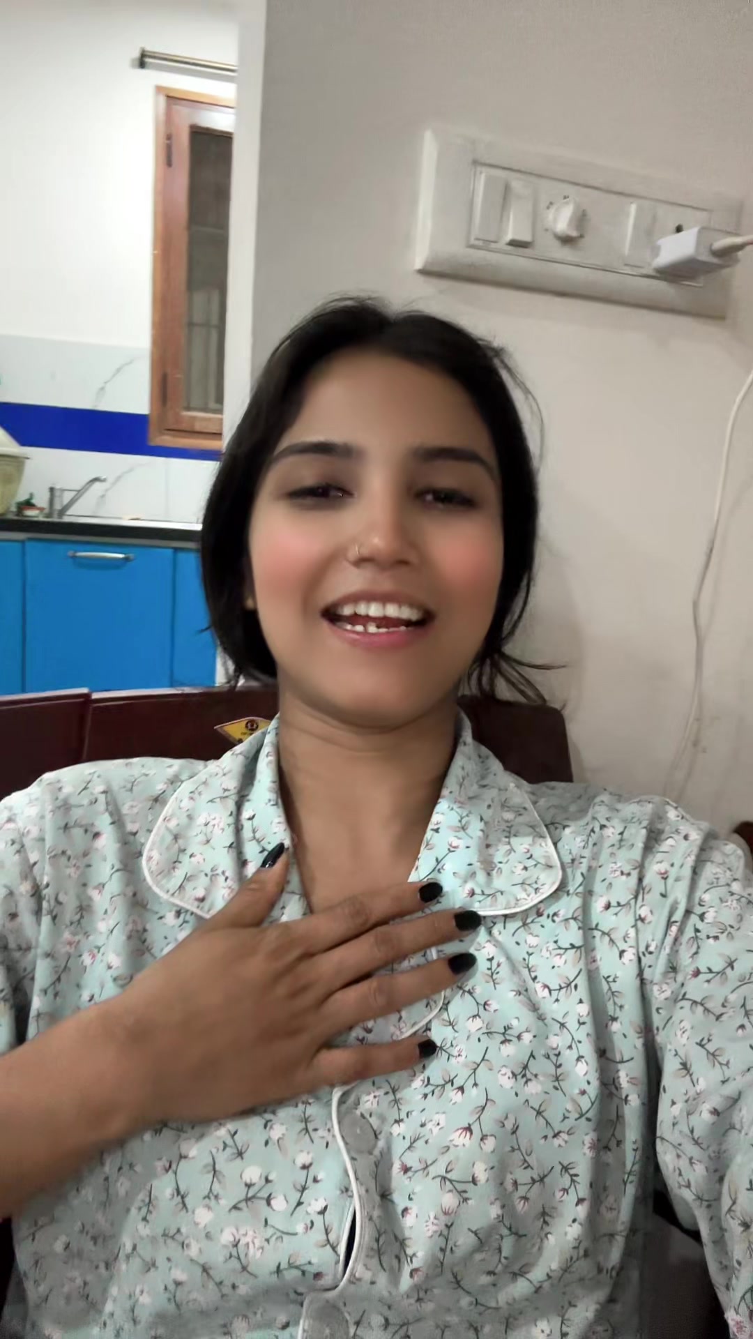 @REKHA🦋🔥