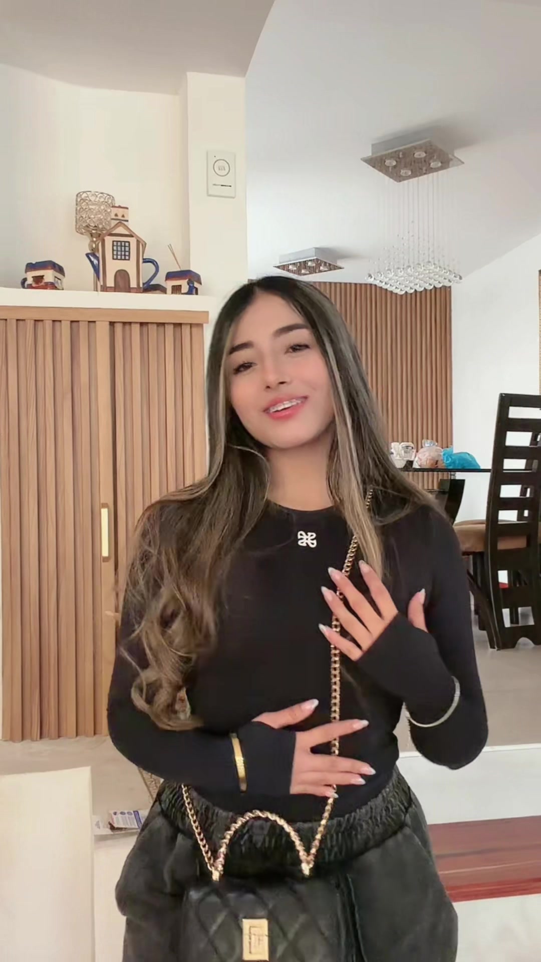 @Laura S León Melo