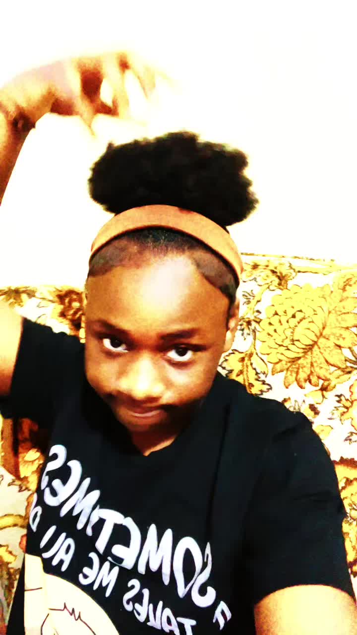 @’Qůėėņmårí🇱🇷👸🏾🤍‘