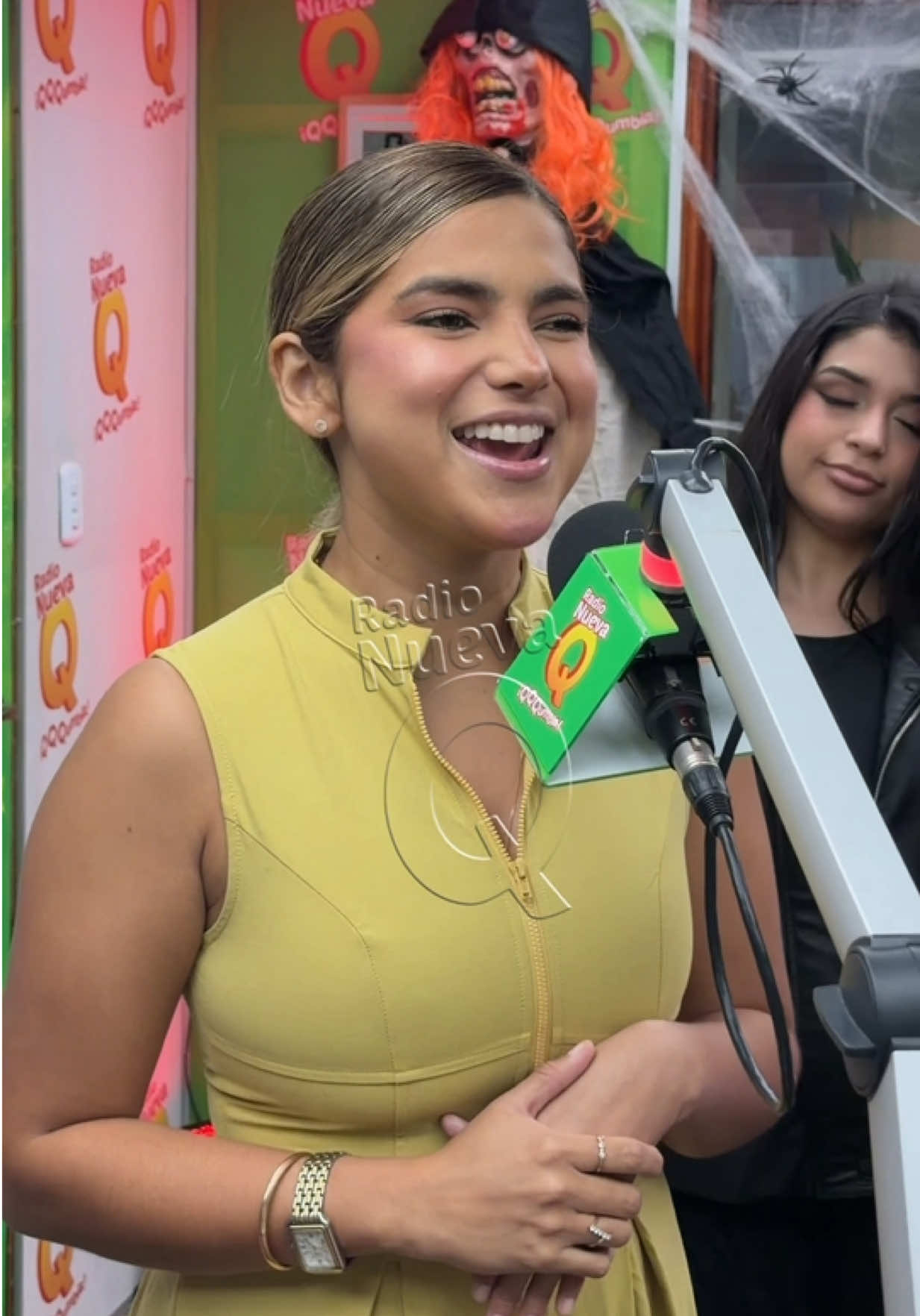 @RadioNuevaQ