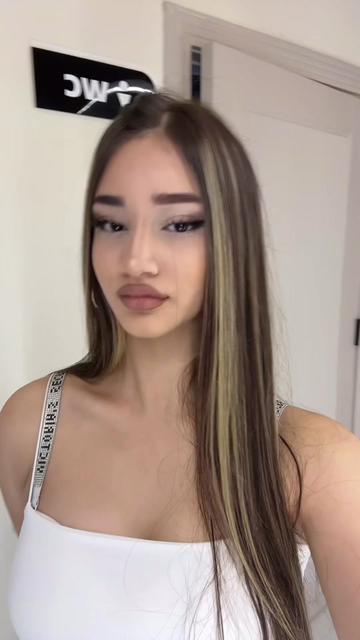 @𝑭