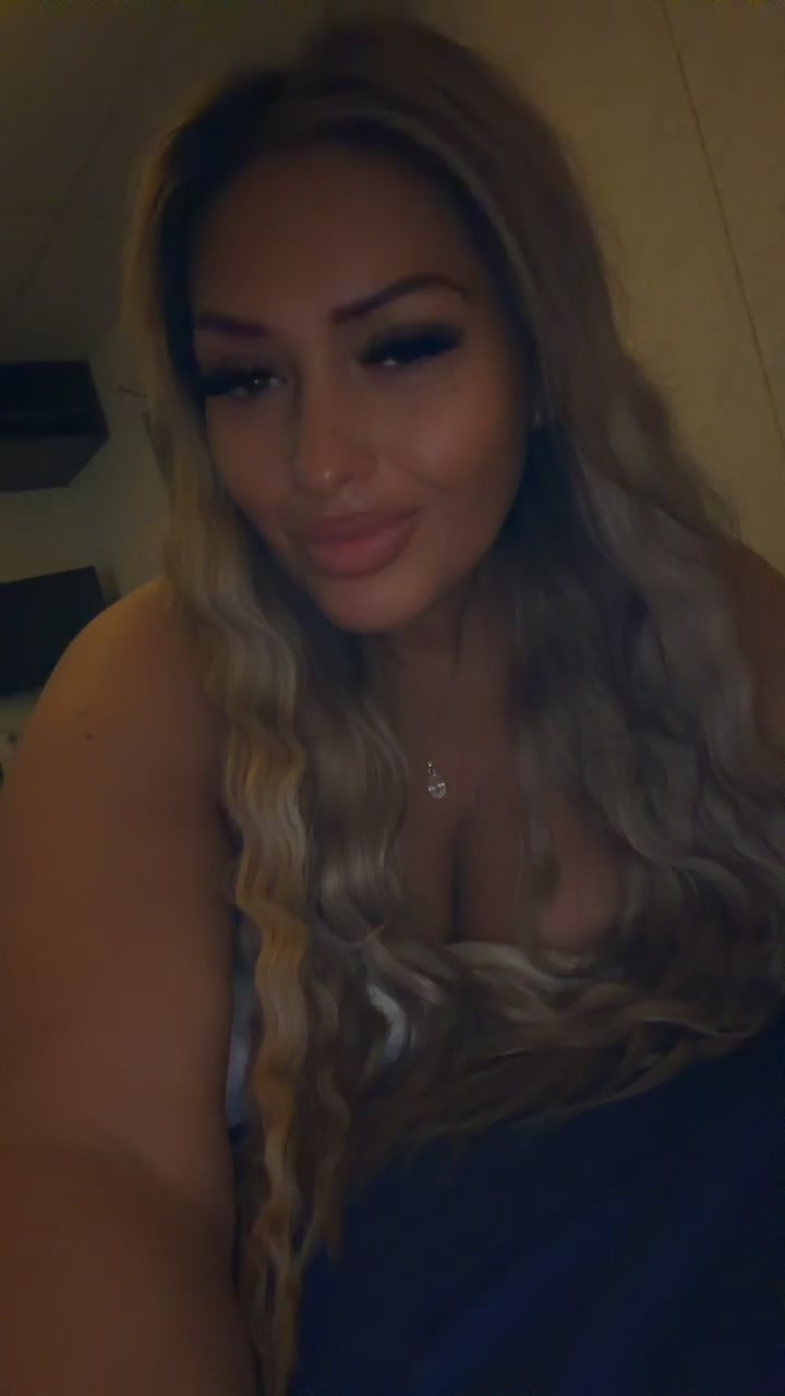 @LatinRose 🇨🇦🇸🇻