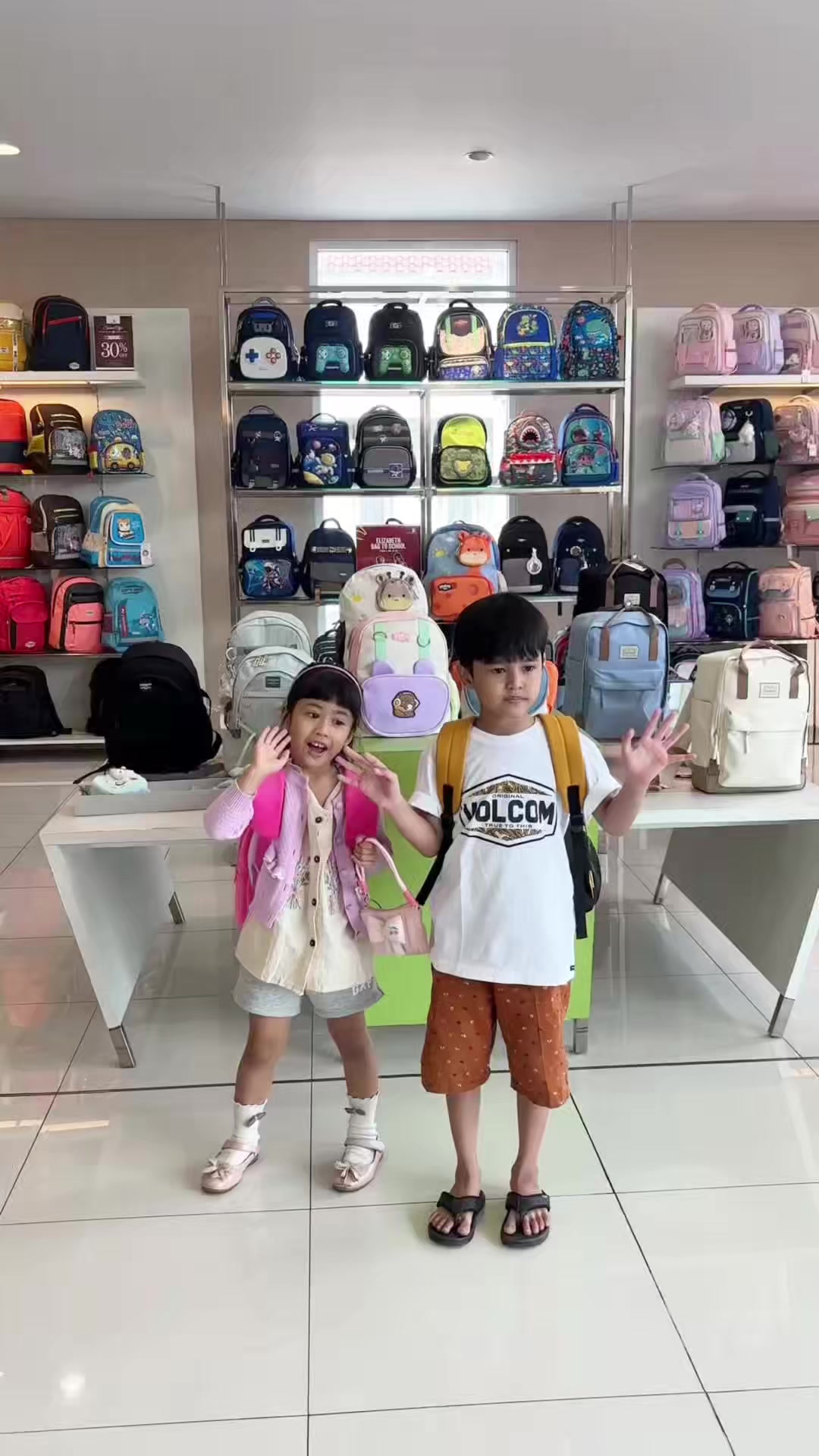 @TiwaKarina