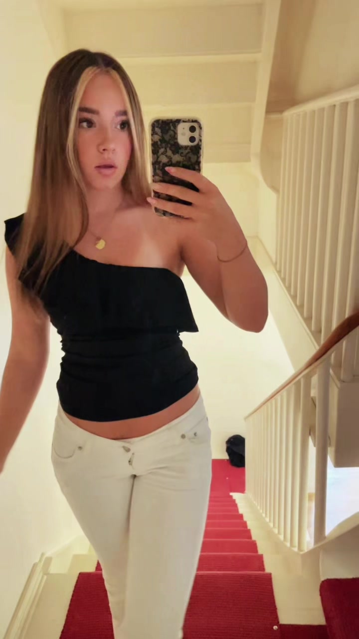 @Elisa🦦