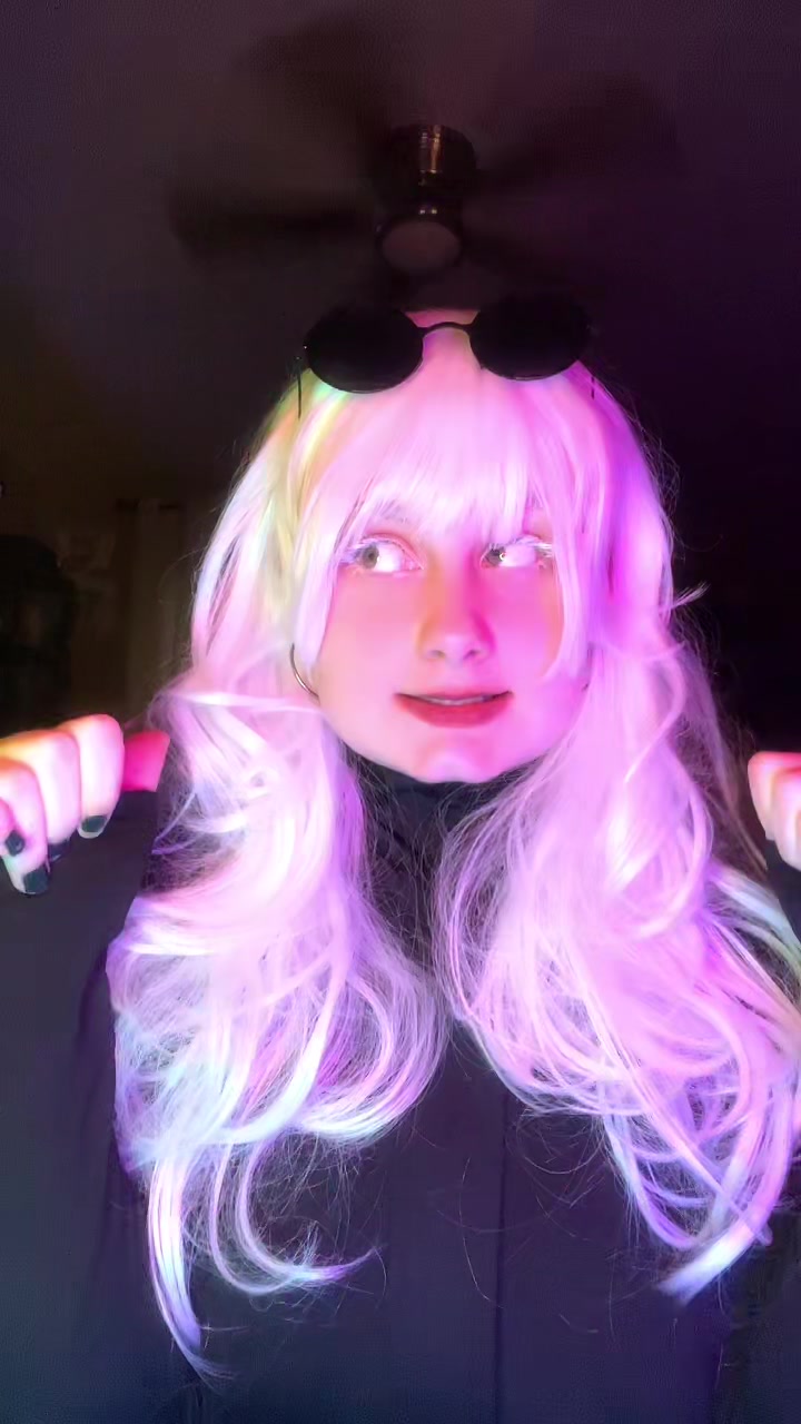 @$Vivian