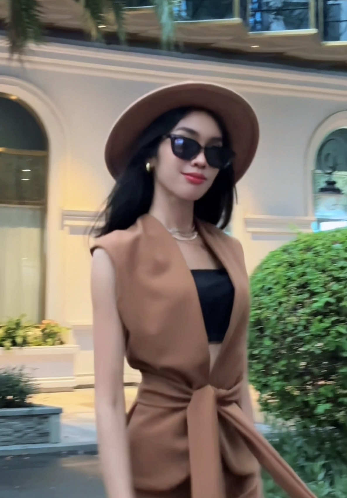 @zady( ឧស្សាហ៏ )🐈⬛🇰🇭