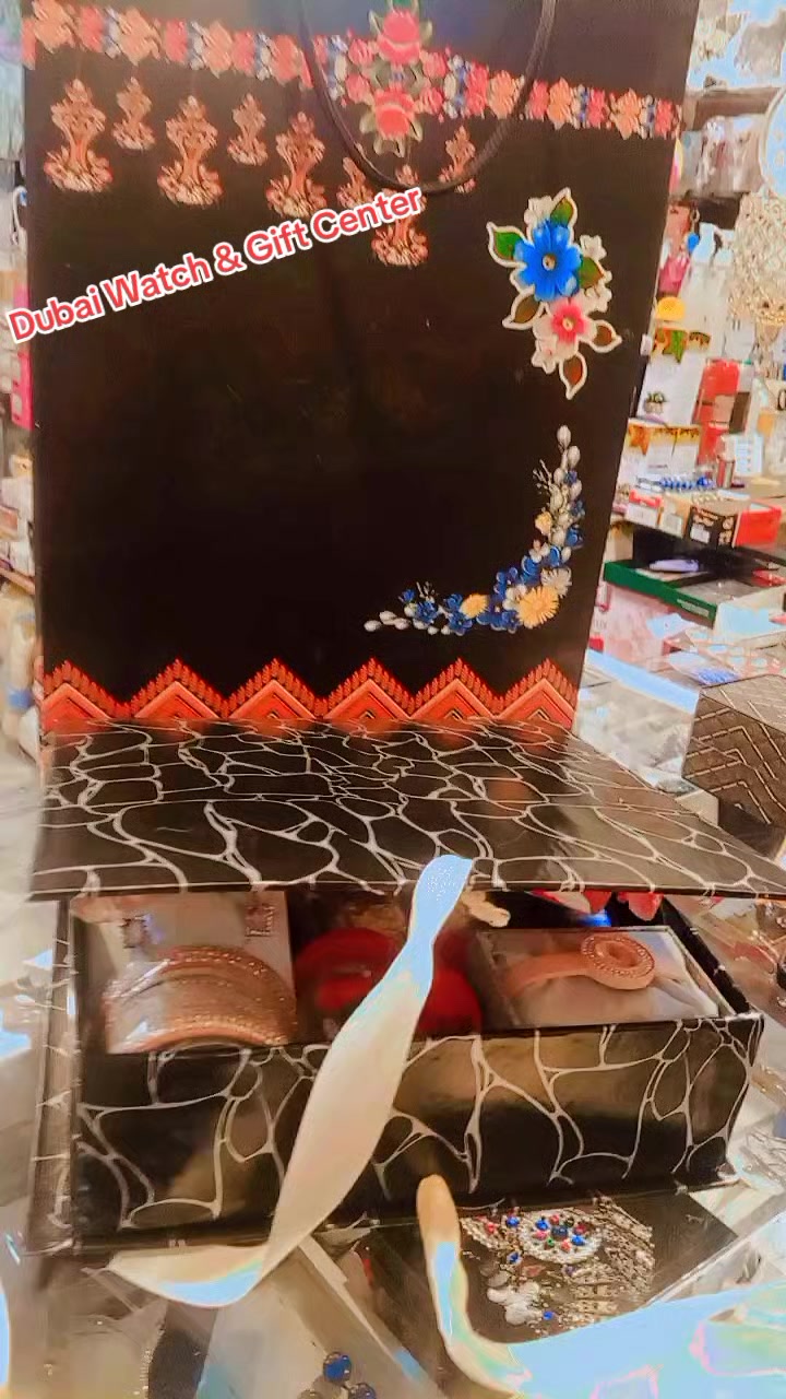 @Dubai Watch and Gift Center