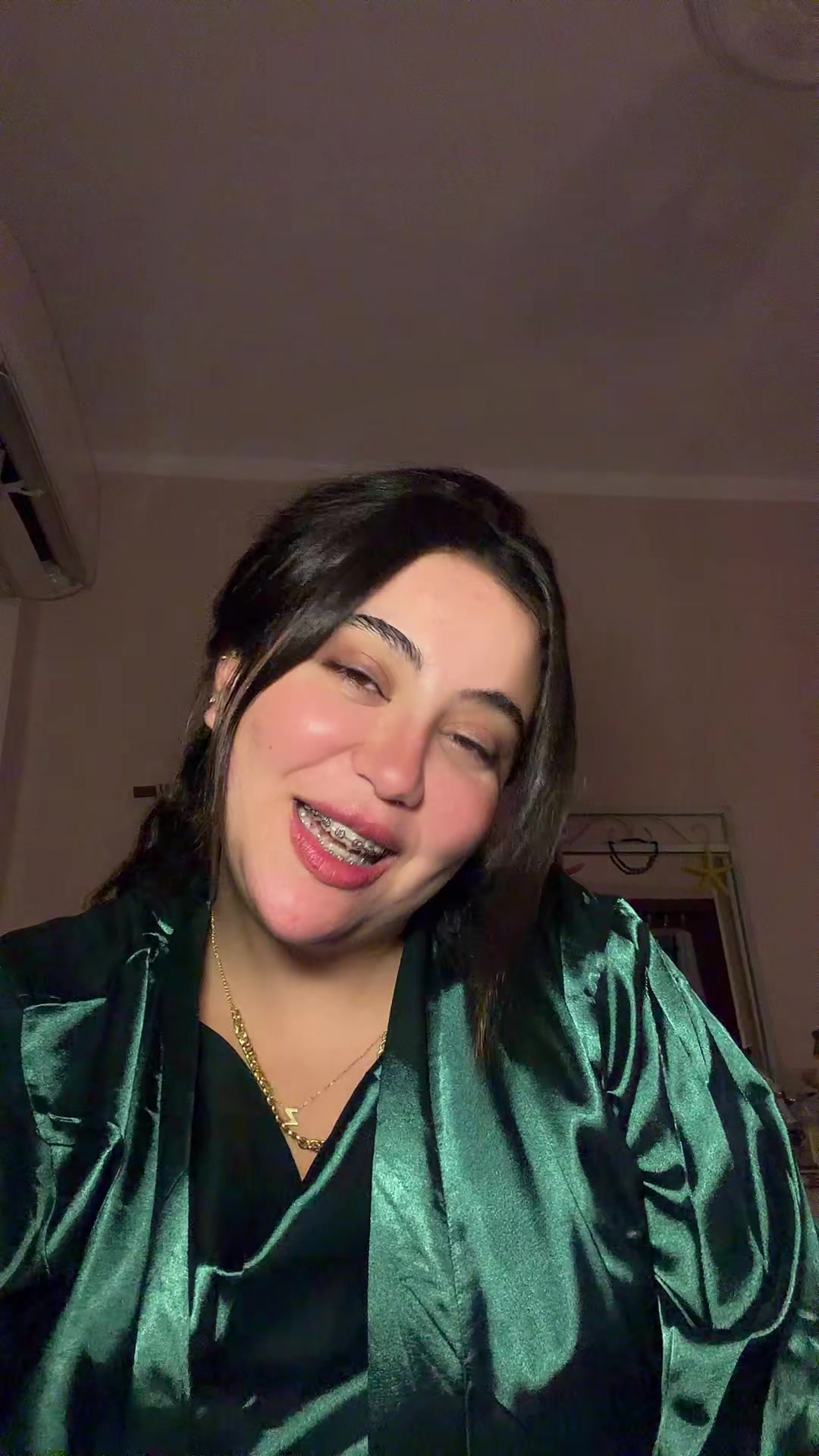 @zainabshoieb