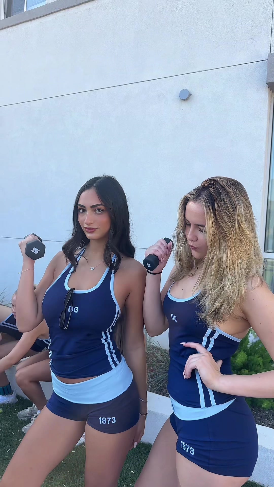 @ella