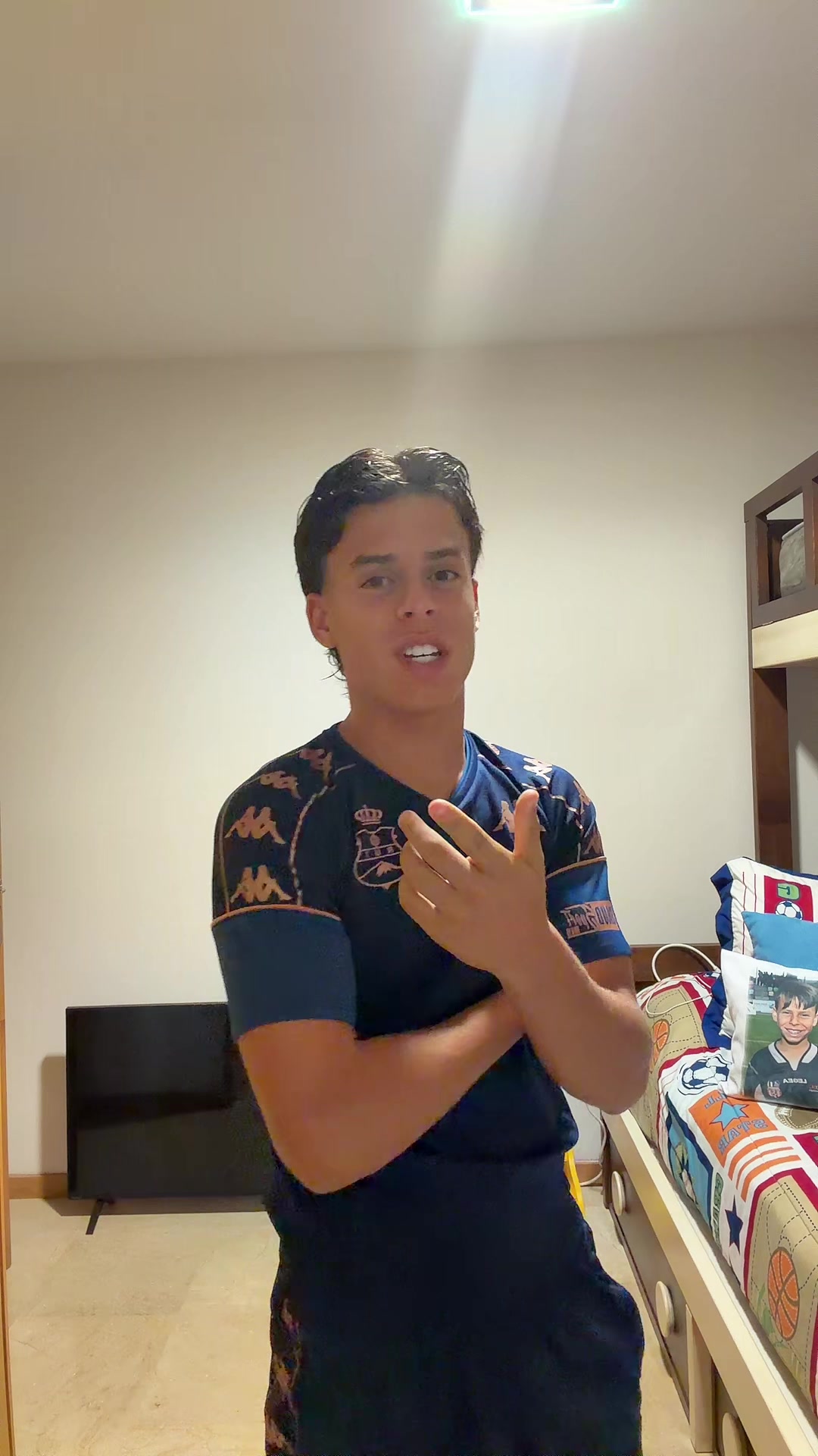 @Mickygonv