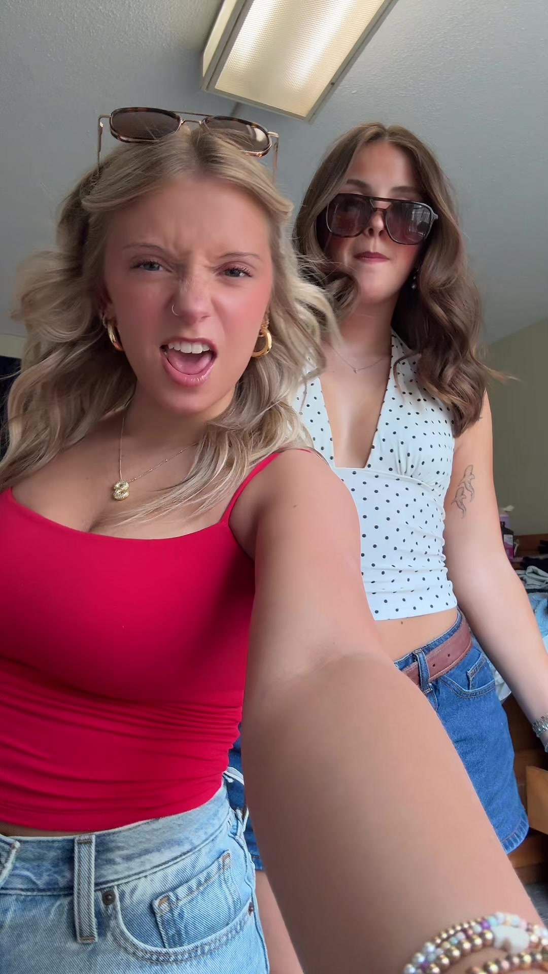 @blond3girlnooneknows