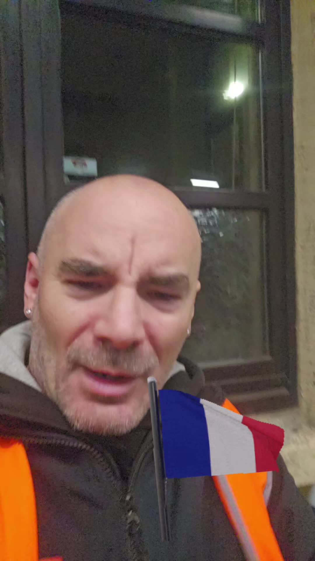 @le français 🇨🇵