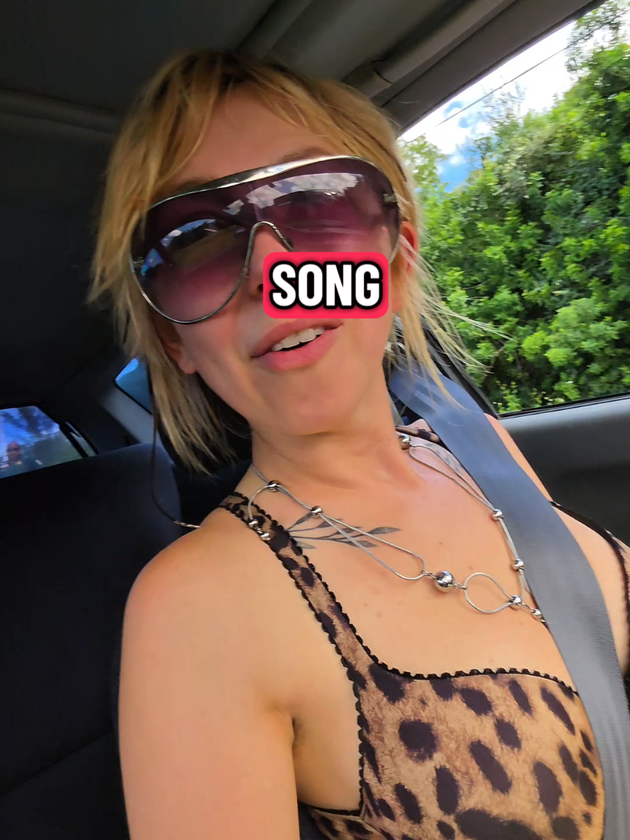 @BusandBunny