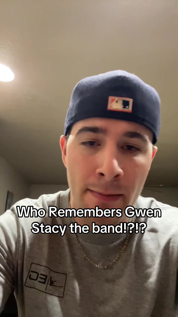 @CARSONGOESPUNK