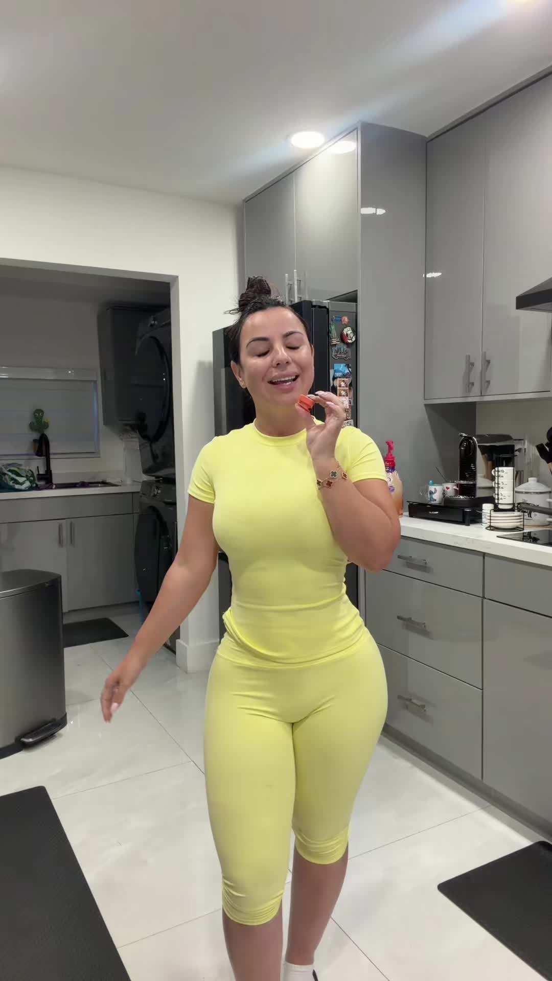 @Lovelyflavita