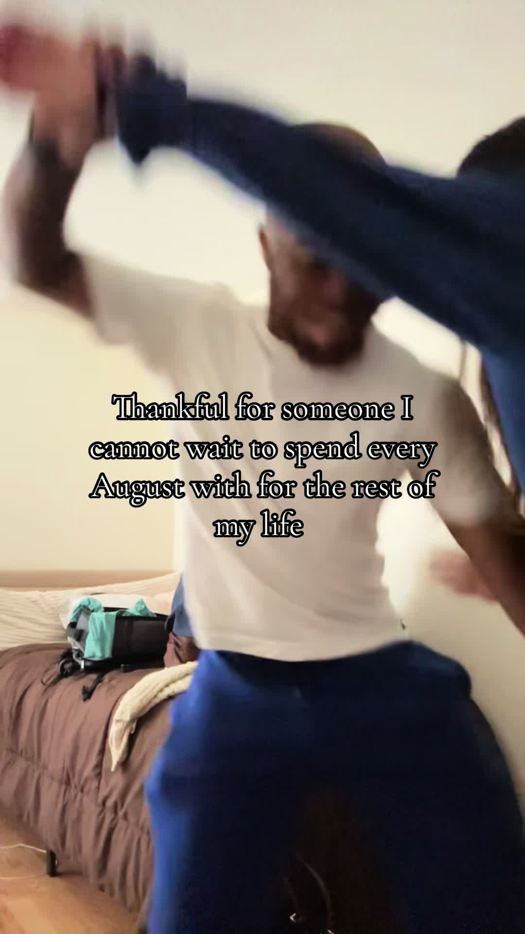 @𝘊𝘩𝘢𝘳𝘭𝘦𝘦 𝘙𝘰𝘣𝘣𝘪𝘯𝘴