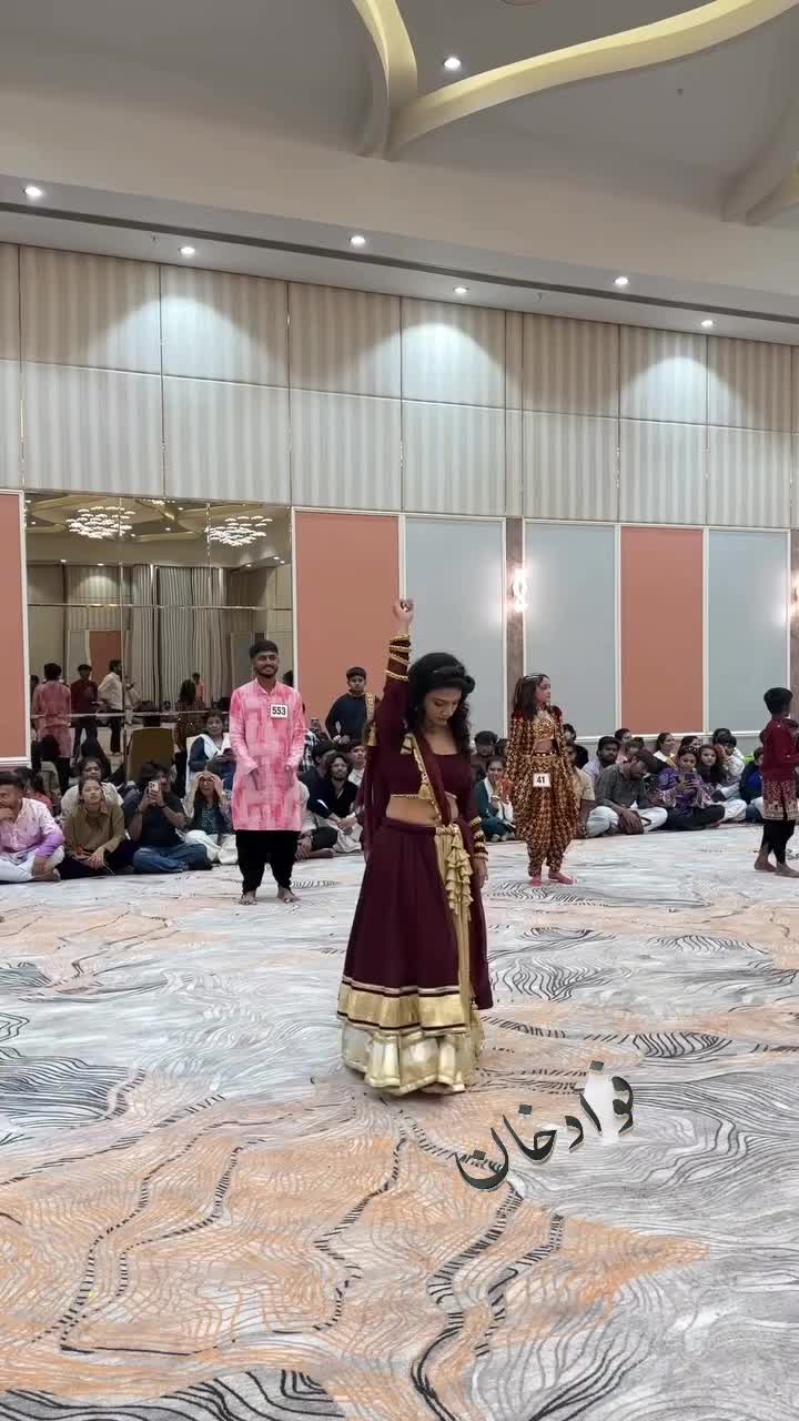 @بیگانه