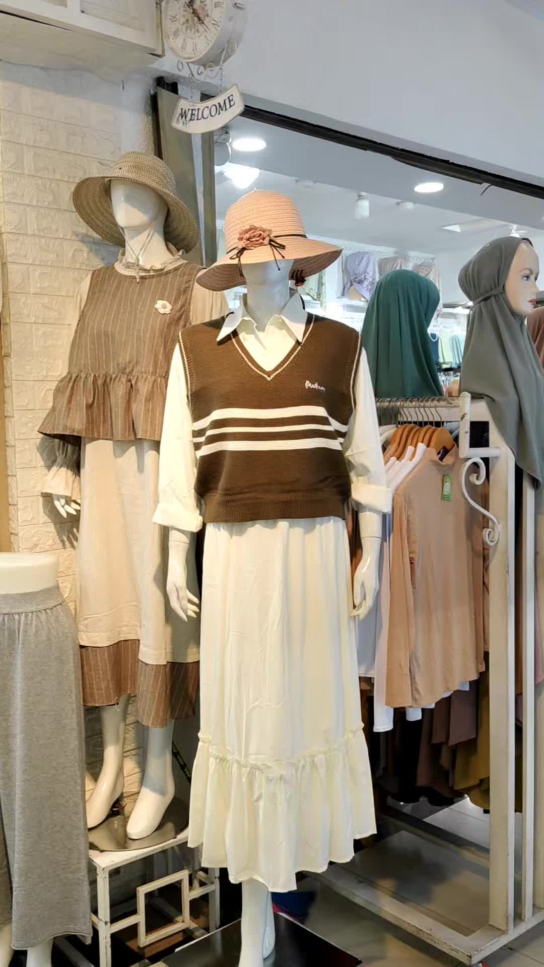 @QUEENSHA AND UWIE FASHION