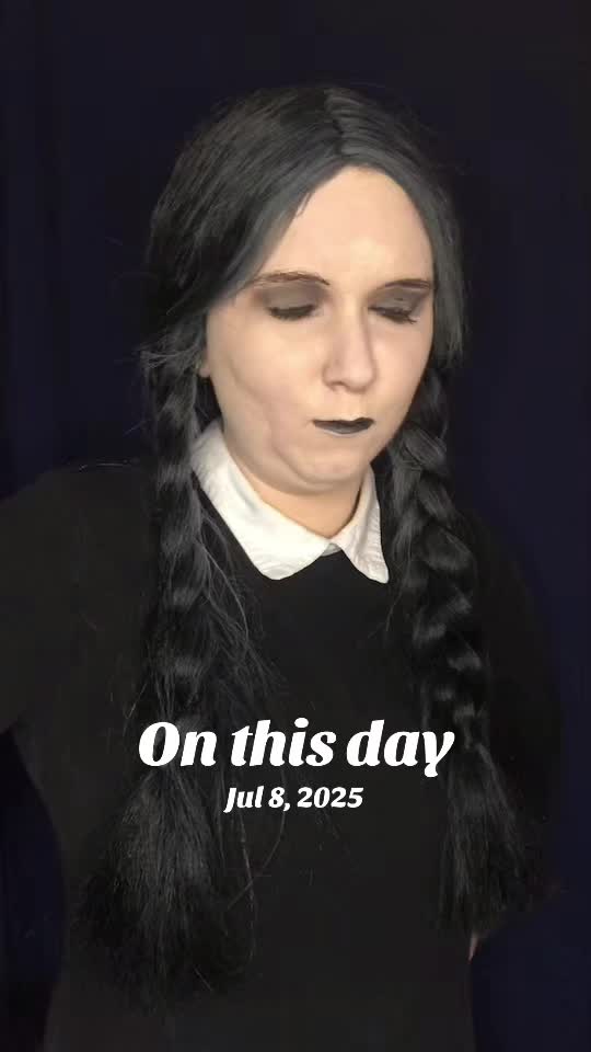 @Wednesday Addams Cosplayer🖤
