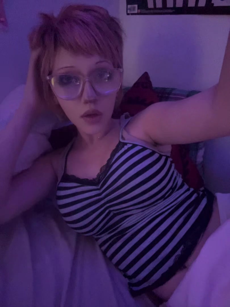 @R🦇🧁🧟♀️👀