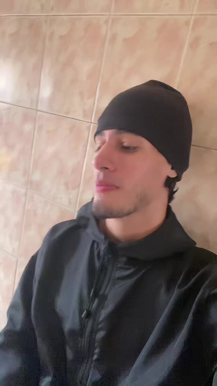 @&zwj; Brycezambrano