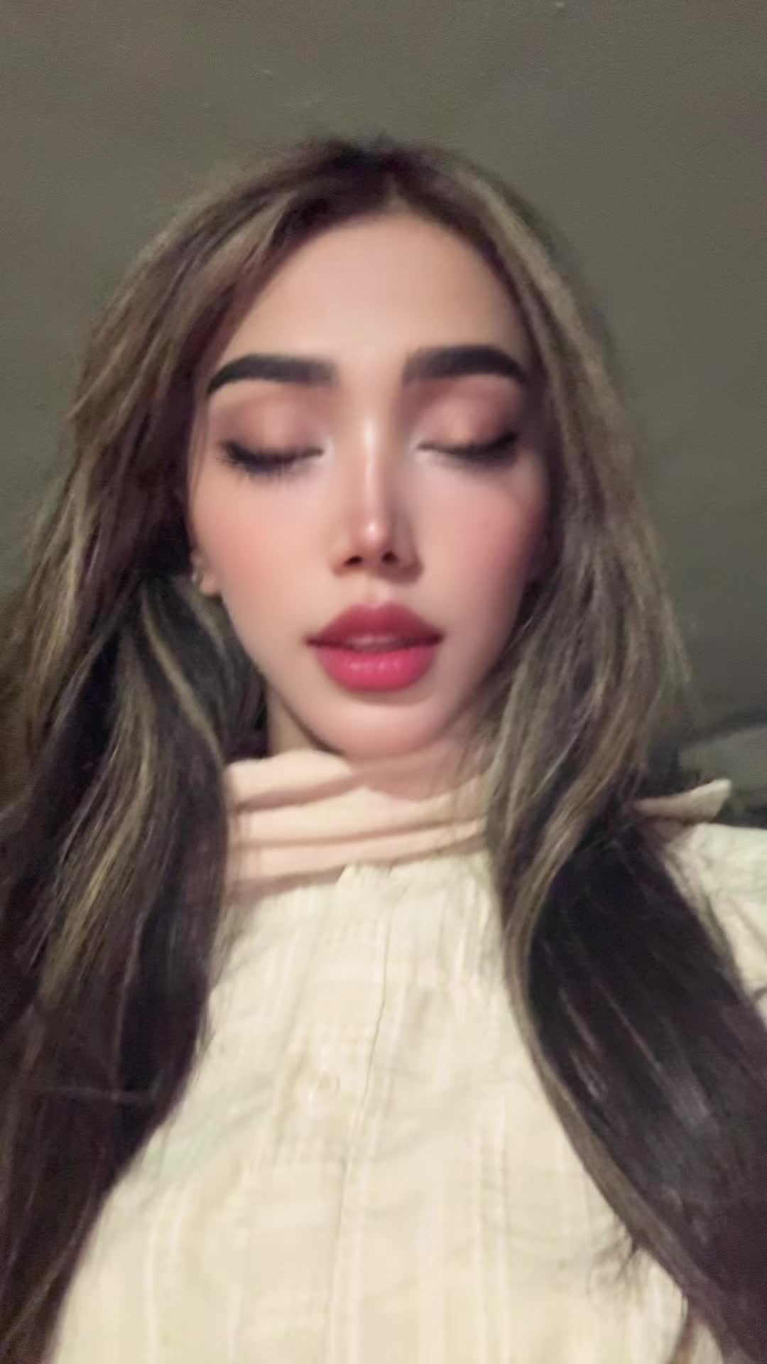 @Melikafarahani