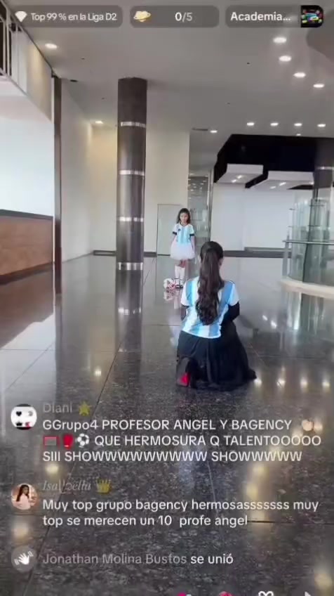 @𝐼𝑠𝑎ᥫ᭡𝑒𝑙𝑙𝑎 👑