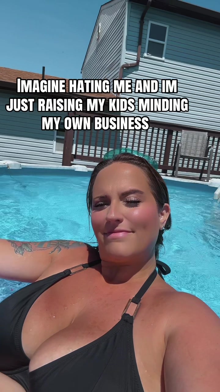 @katecomeswithchaos